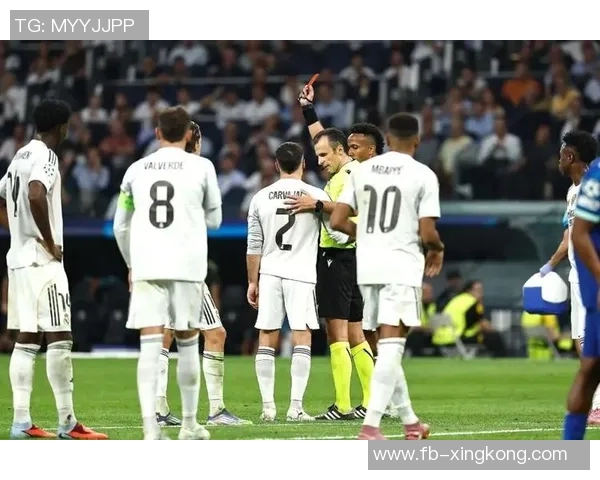 姆巴佩慷慨让点球维尼修斯晒合照表达友谊与支持